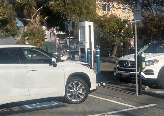 Burlingame EV chargers up and runningÂ
